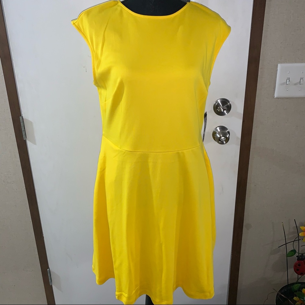 NWT Yellow dress. Large. NY&Co